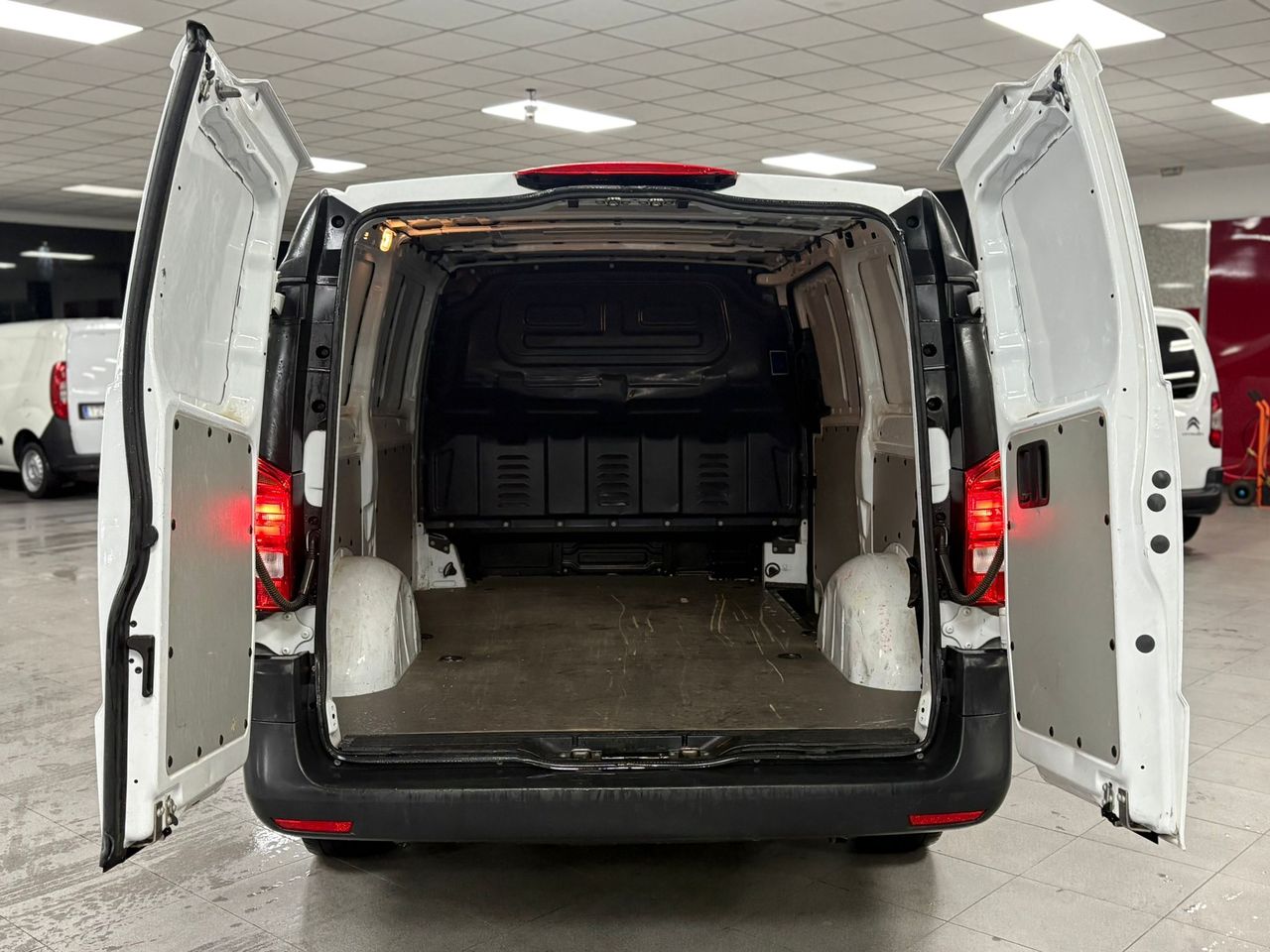 Mercedes Vito 11CDI LARGA - foto 18