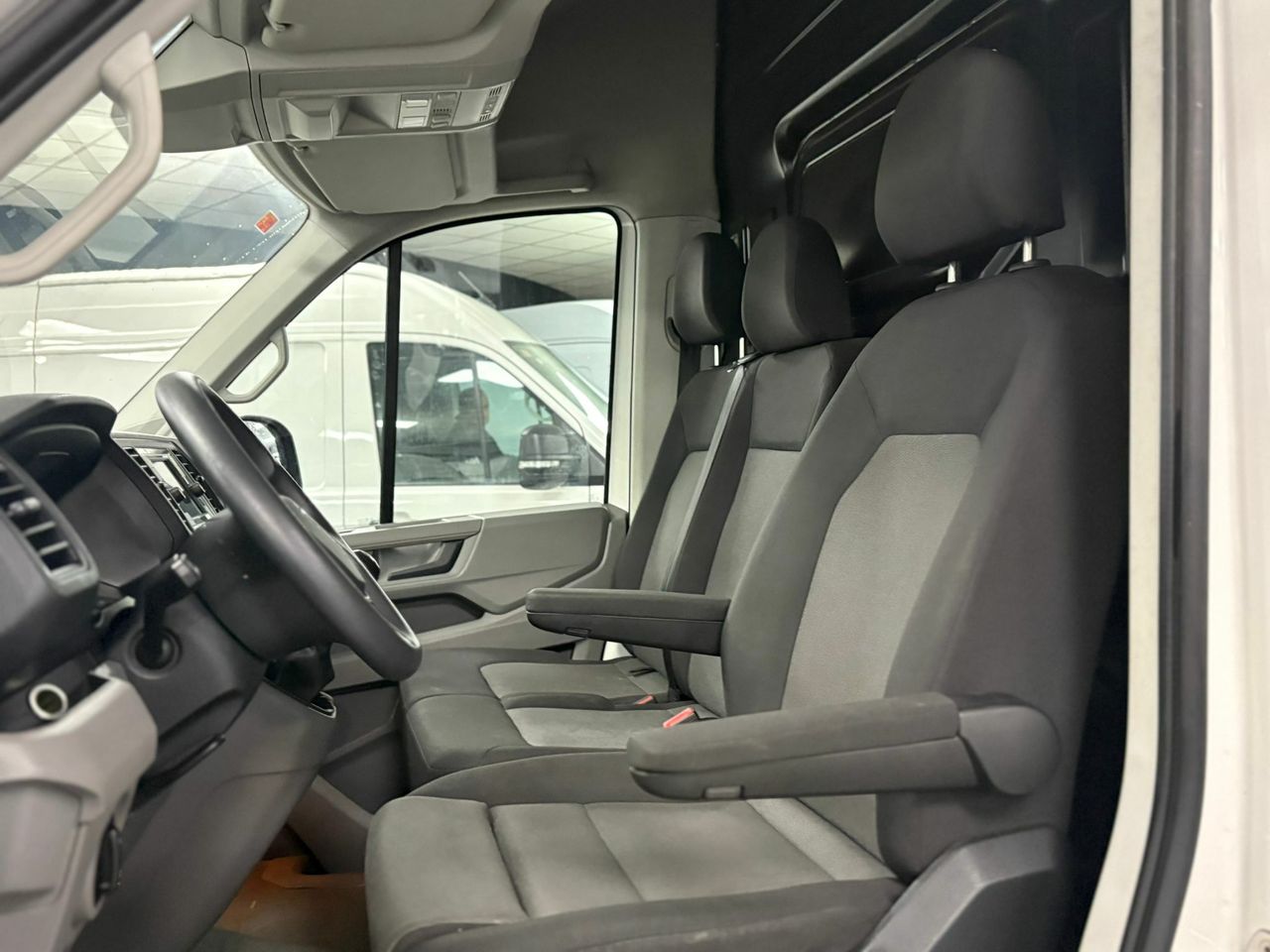 Volkswagen Crafter 35 FURGÓN BL TA L4H3 2.0TDI 103KW(140CV)  - foto 12