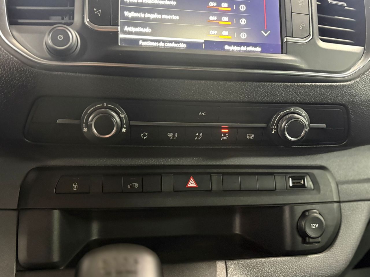 Opel Vivaro 2.0 TURBO 90KW EDITION L3H1 3.1T - foto 19