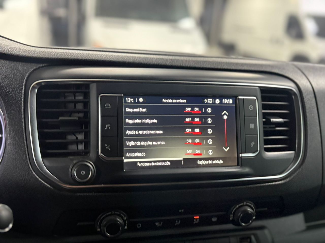 Opel Vivaro 2.0 TURBO 90KW EDITION L3H1 3.1T - foto 27