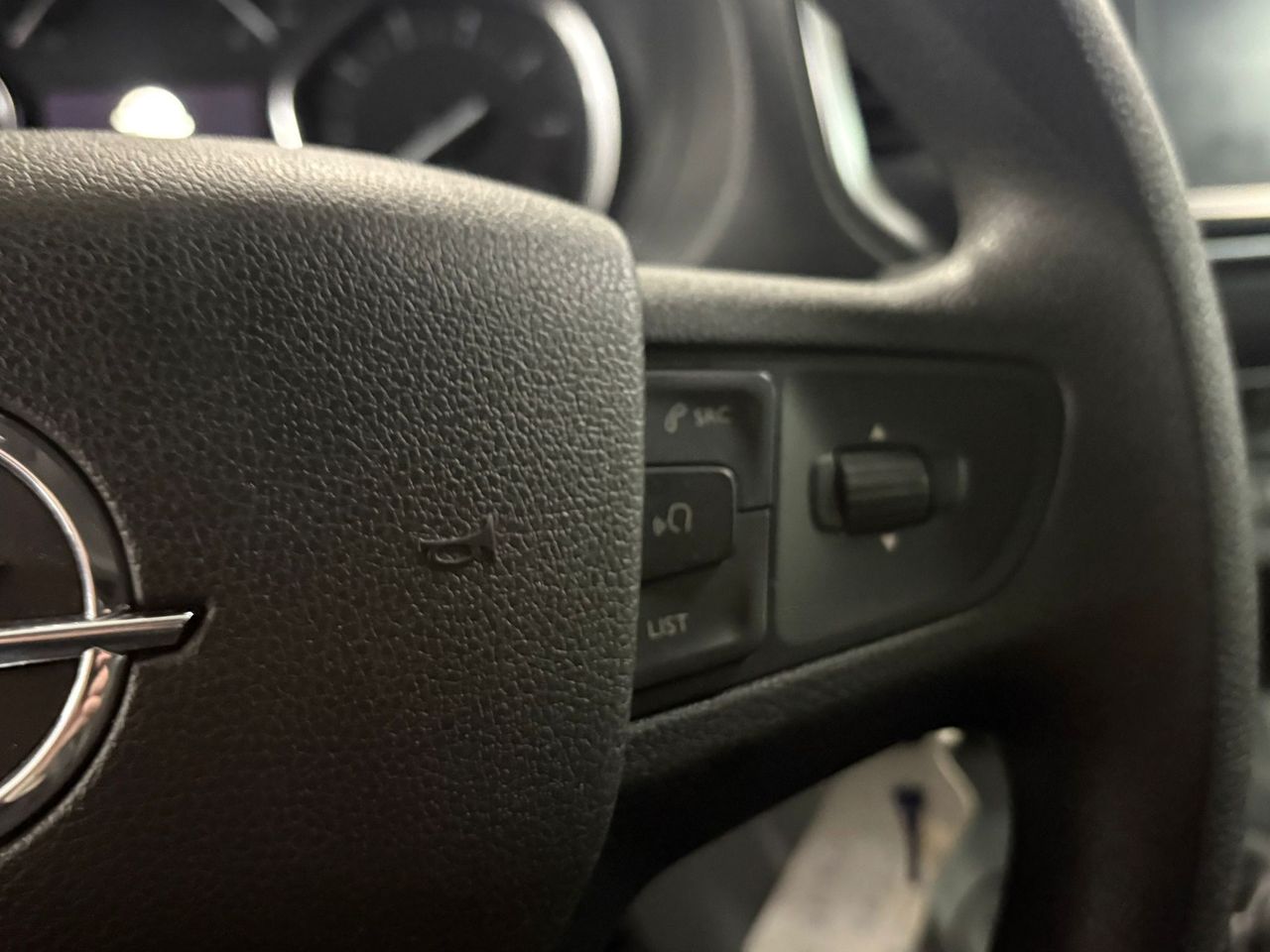 Opel Vivaro 2.0 TURBO 90KW EDITION L3H1 3.1T - foto 18