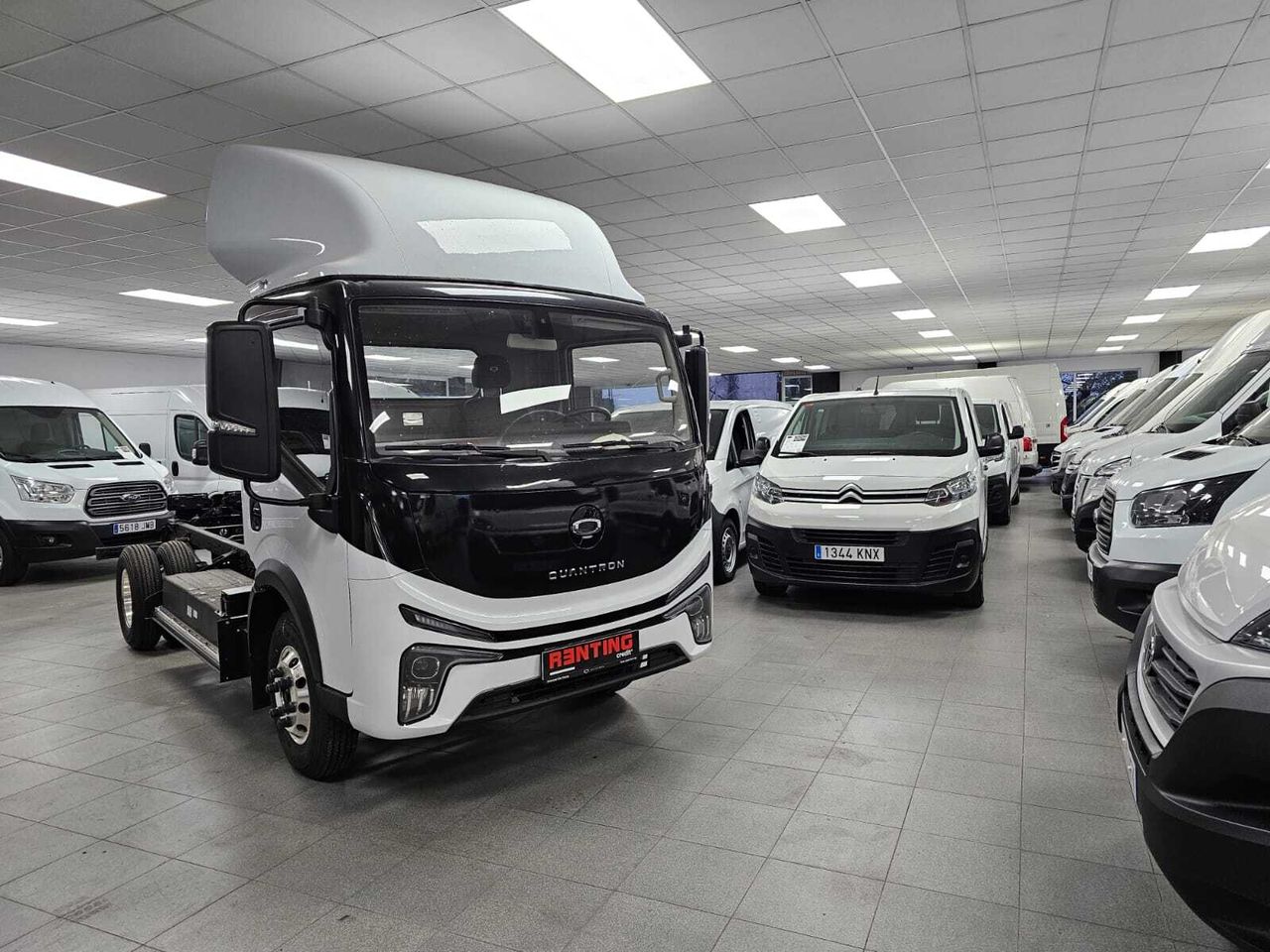Dongfeng Box QUANTRON EV4 - foto 12