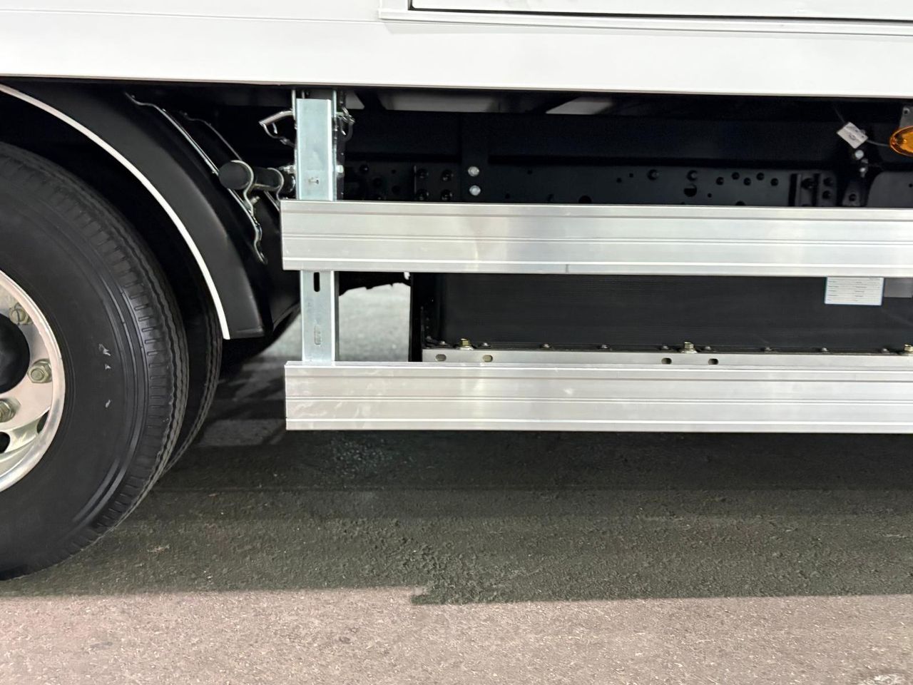 Dongfeng Box QUANTRON EV4 - foto 39