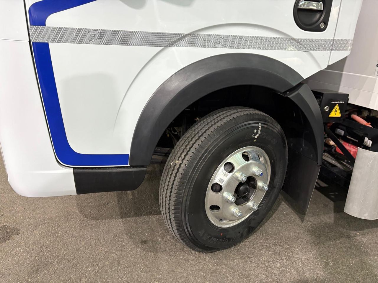 Dongfeng Box QUANTRON EV4 - foto 45