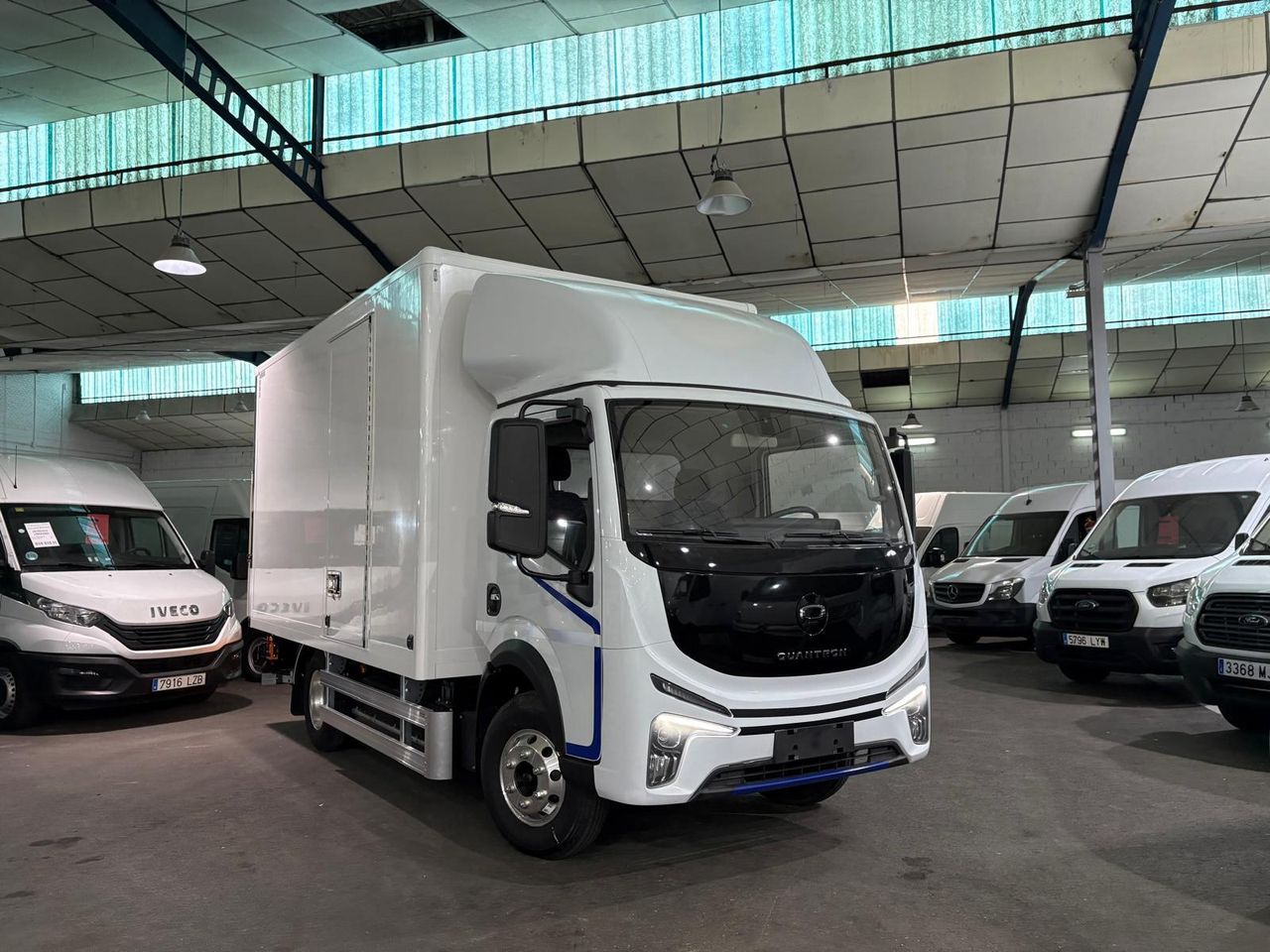Dongfeng Box QUANTRON EV4 - foto 14