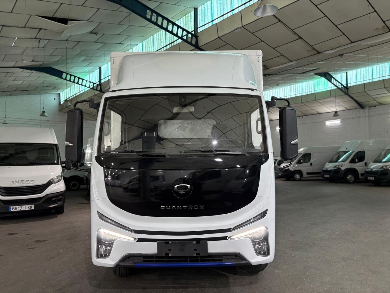 Dongfeng Box QUANTRON EV4 - foto 7