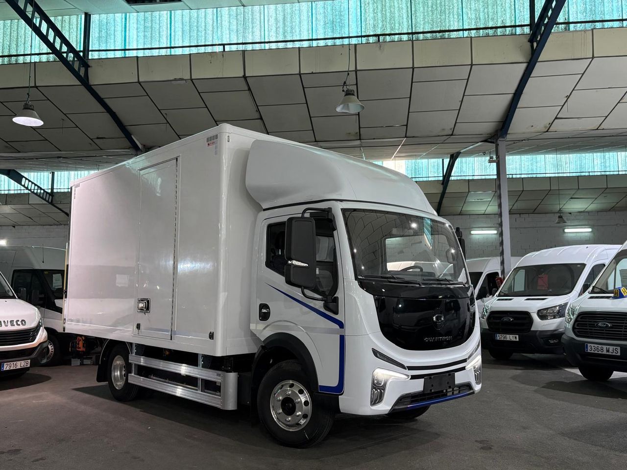 Dongfeng Box QUANTRON EV4 - foto 15