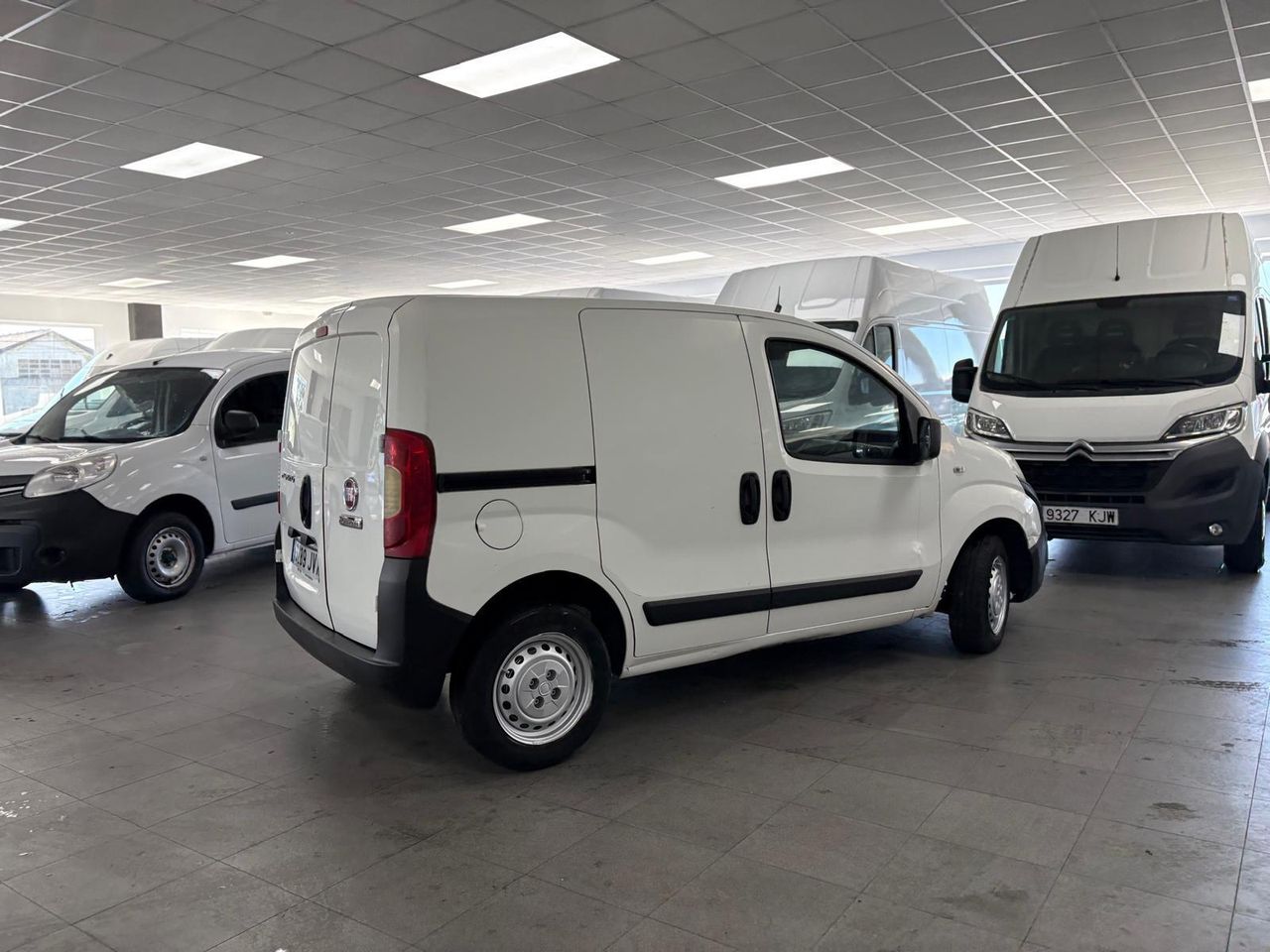 Fiat Fiorino Cargo Base 1.3 Mjet 75cv E5+ Clase 2 - foto 6
