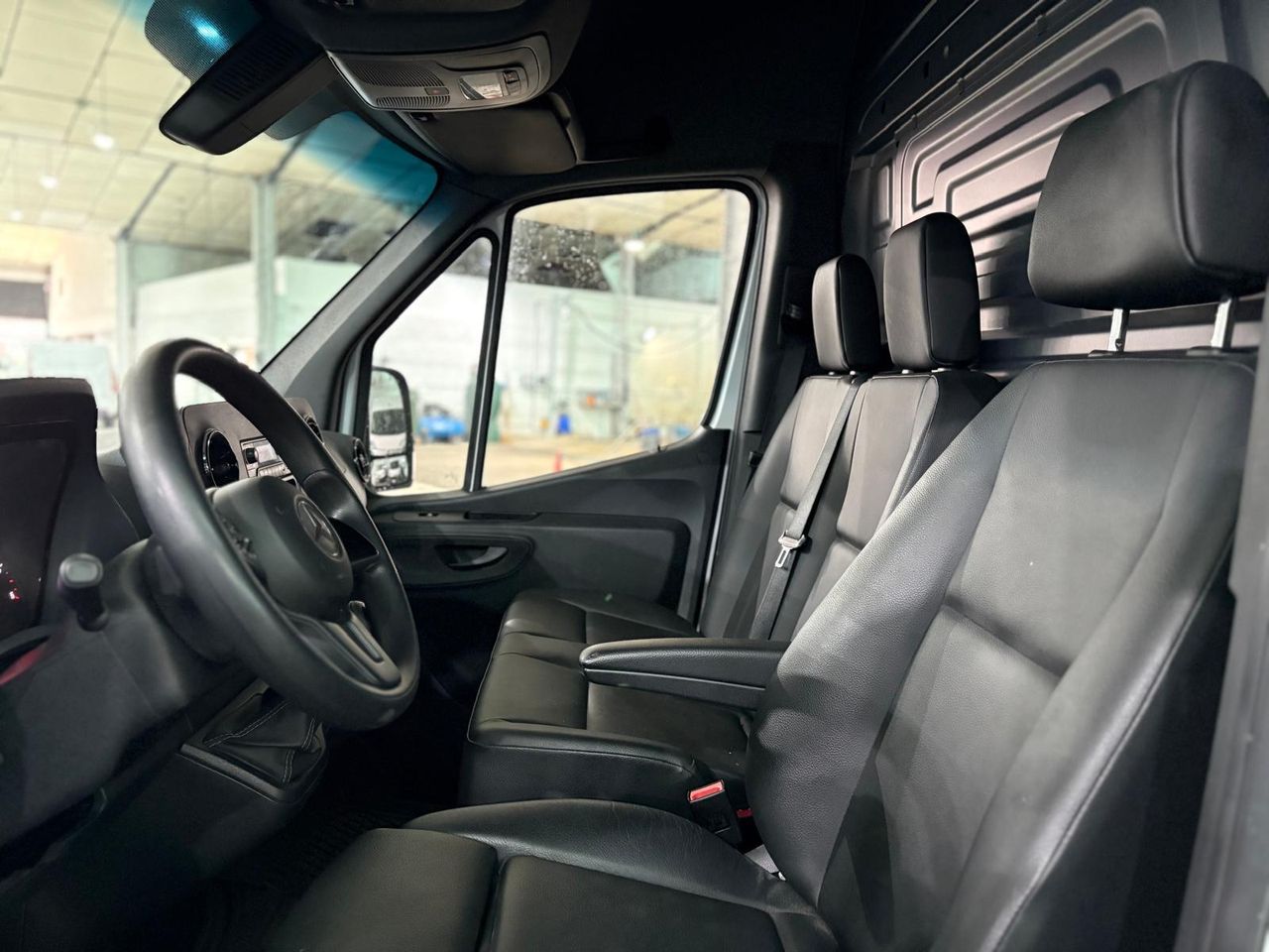 Iveco Daily 35S16	2.3 TD 35S 16 V 3520L/H2 12 M3 - foto 18