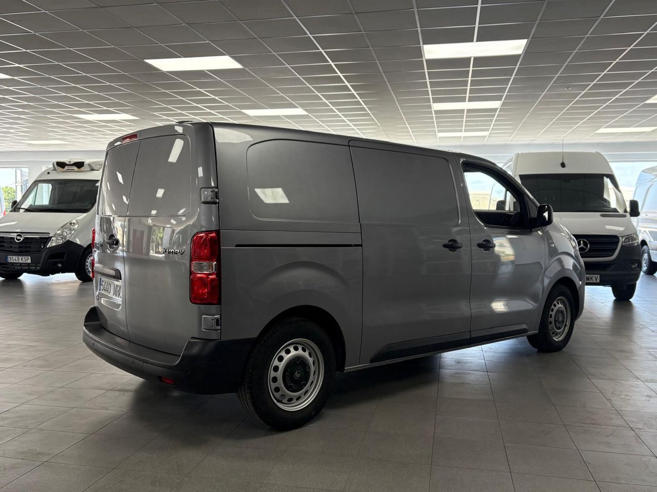 Peugeot Expert Furgón Talla M BlueHDi 120 S&S 6v - foto 5