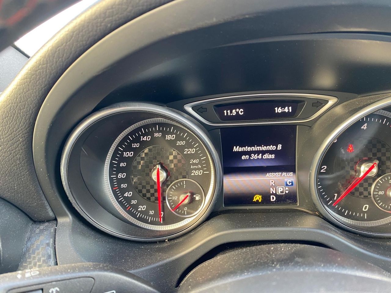 Mercedes Clase A A 200 d AMG Line - foto 8