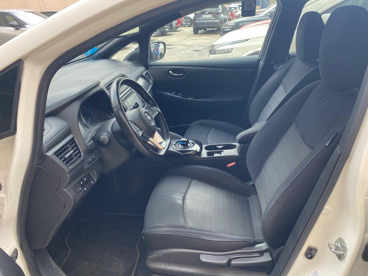 Nissan Leaf 40kWh N-Connecta - foto 9