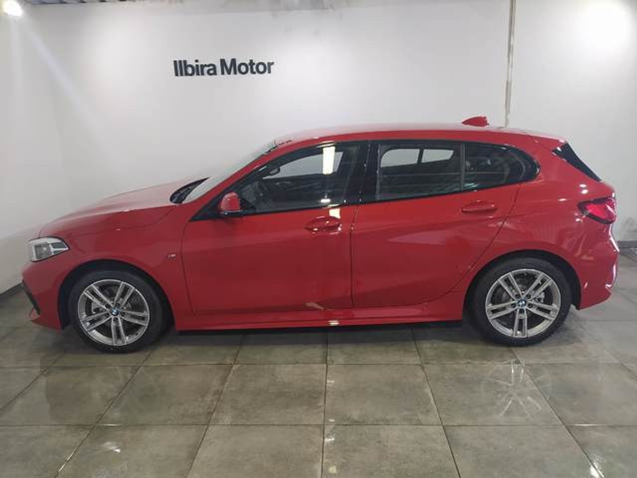bmw serie 1 2024 / foto grande (3)
