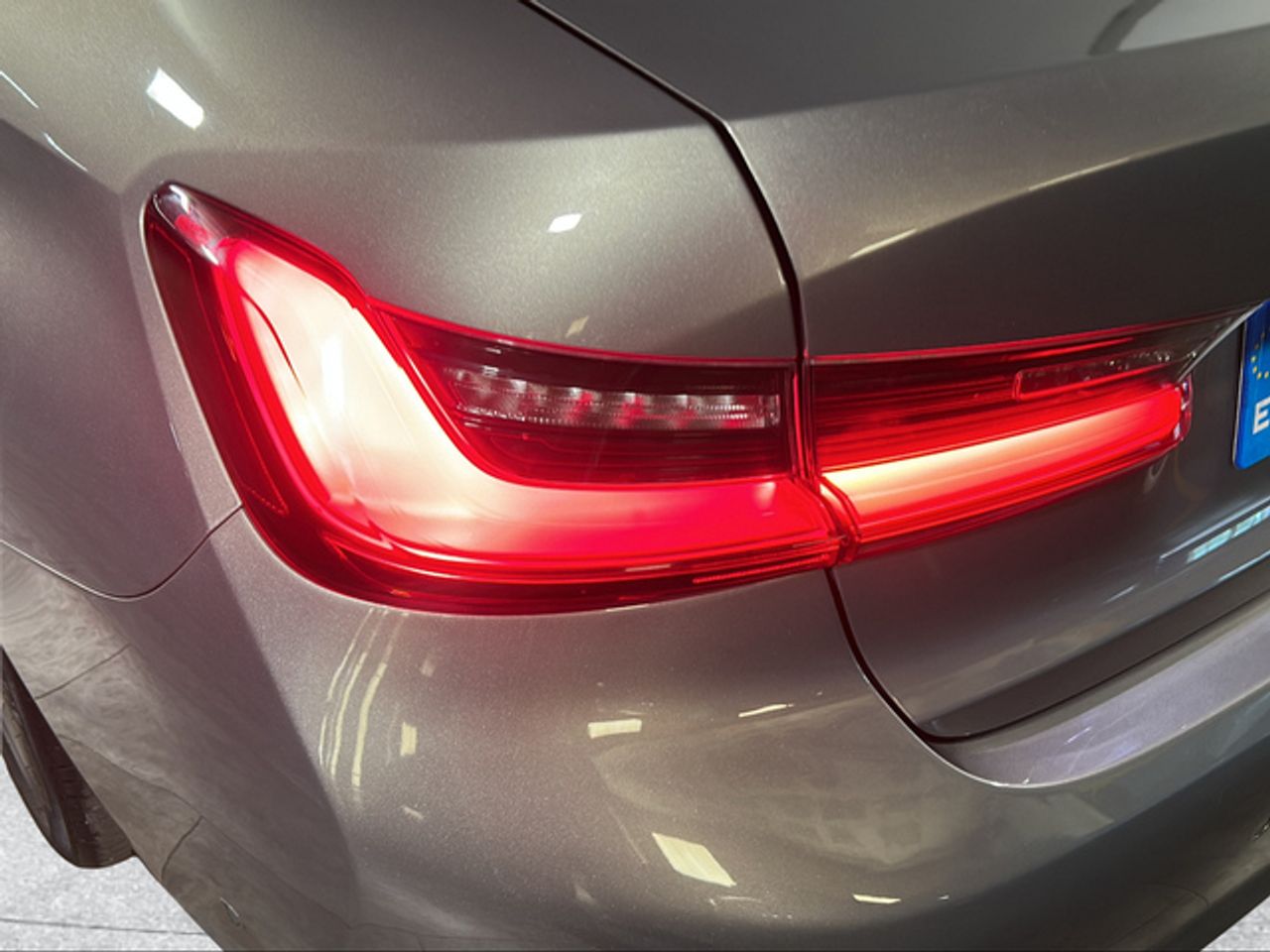 BMW Serie 3 318d Auto. - foto 16