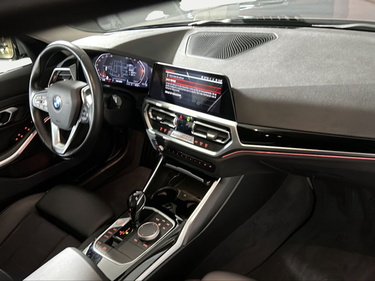 BMW Serie 3 318d Auto. - foto 8