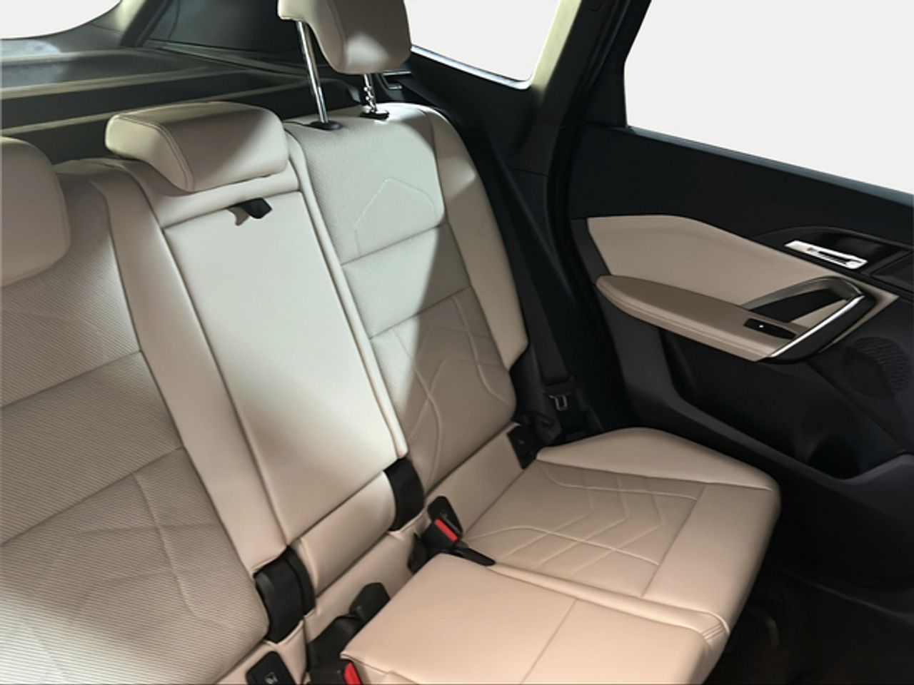 BMW X1 sDrive20i - foto 9