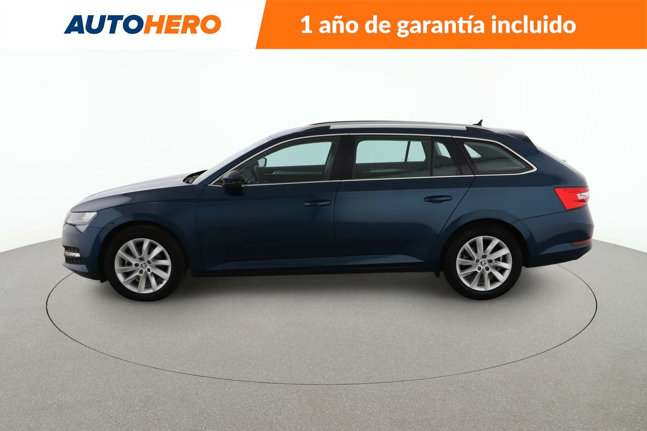 skoda superb 2023 / foto grande (3)
