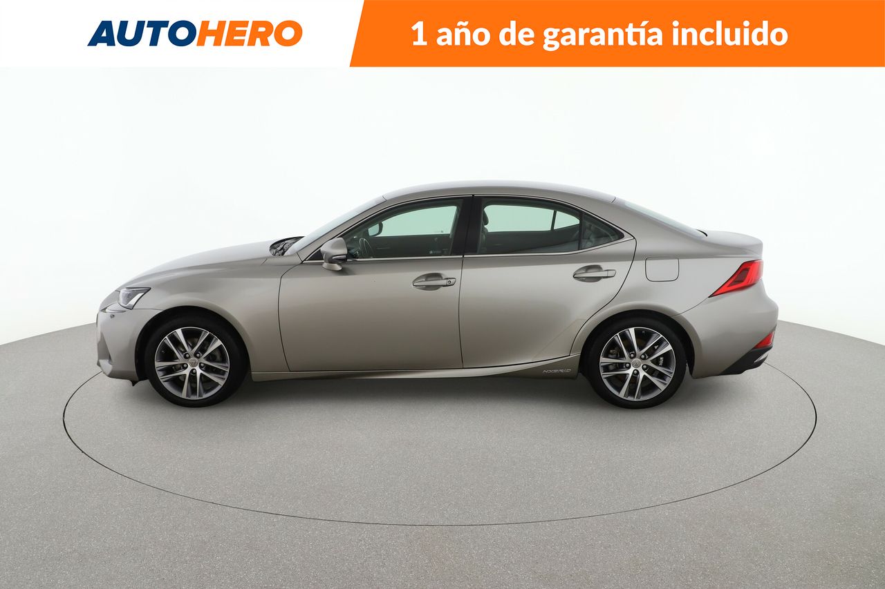 lexus is 2017 / foto grande (3)