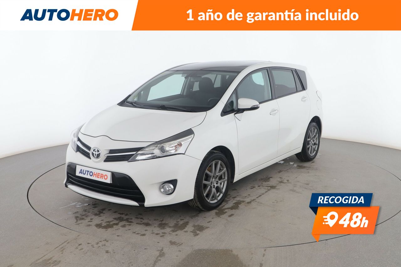 Foto toyota verso 2014 /