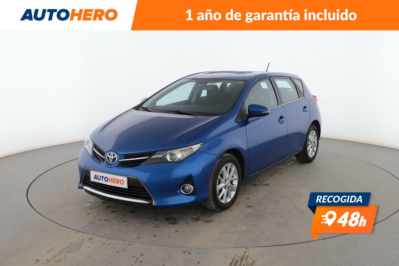 Foto toyota auris 2013 /