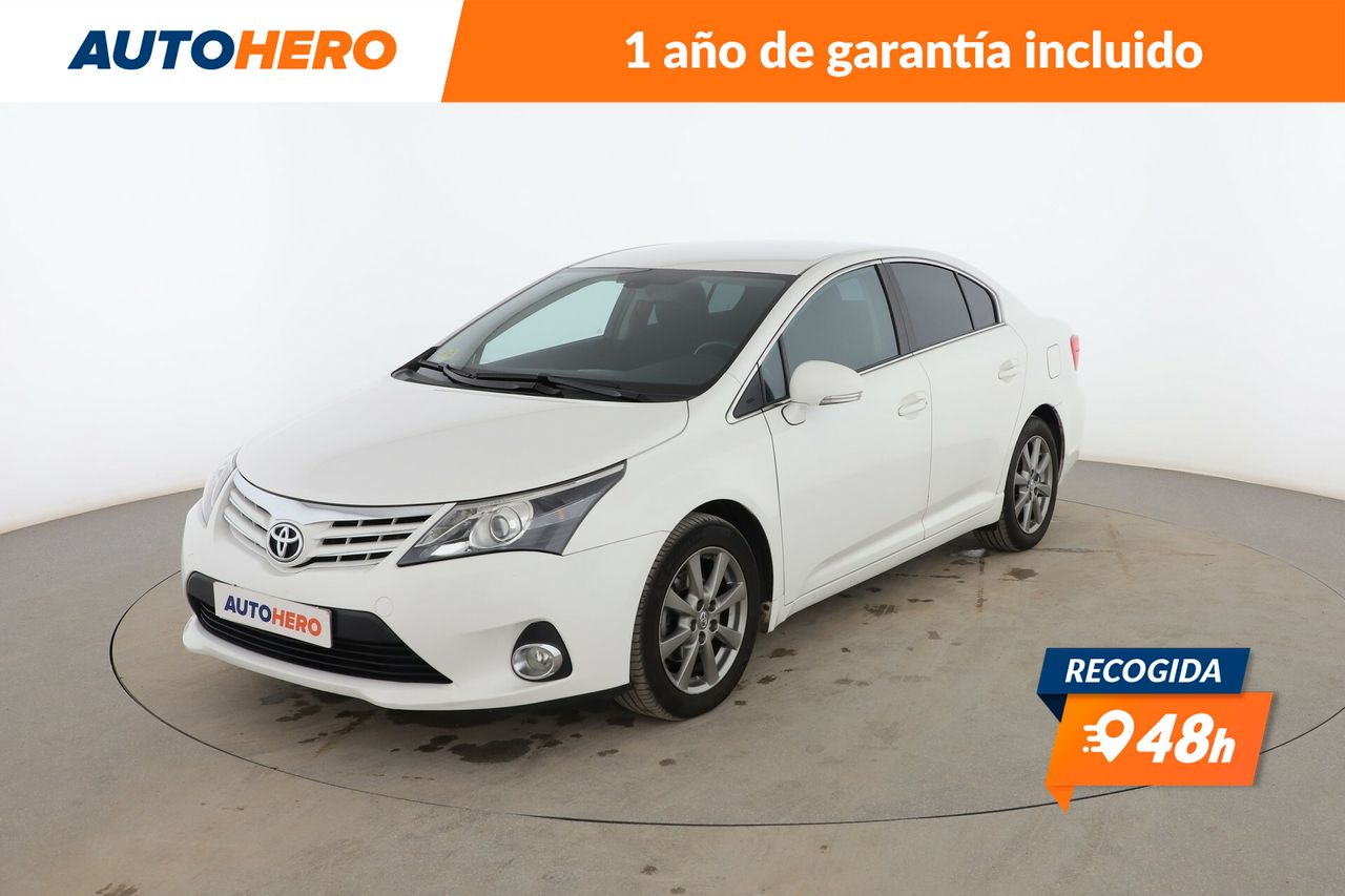 Foto toyota avensis 2013 /