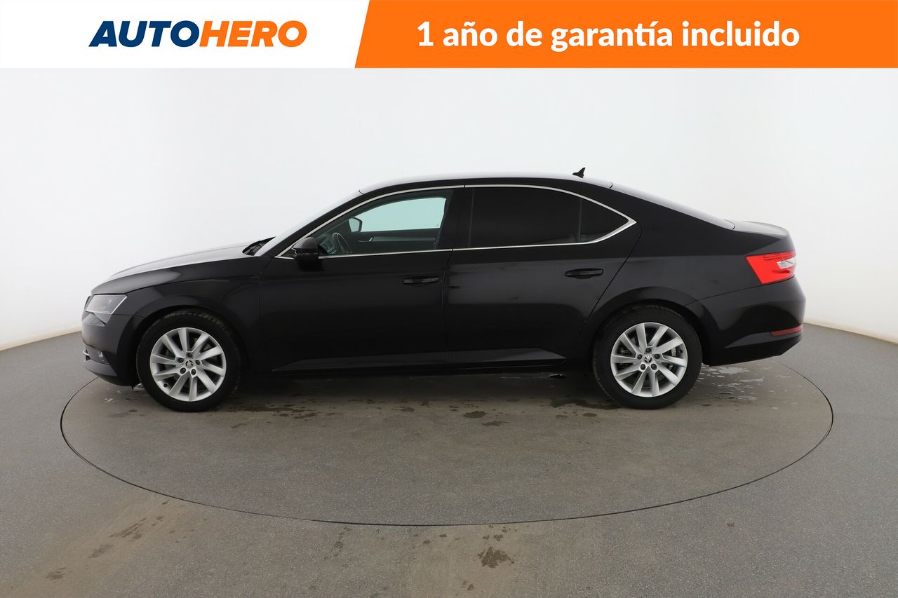 skoda superb 2019 / foto grande (3)