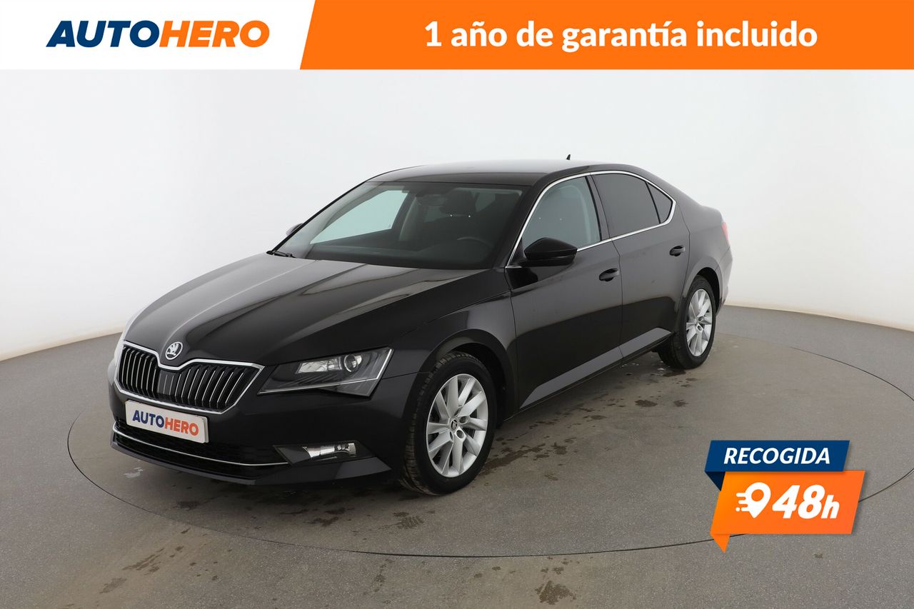 Foto skoda superb 2019 /