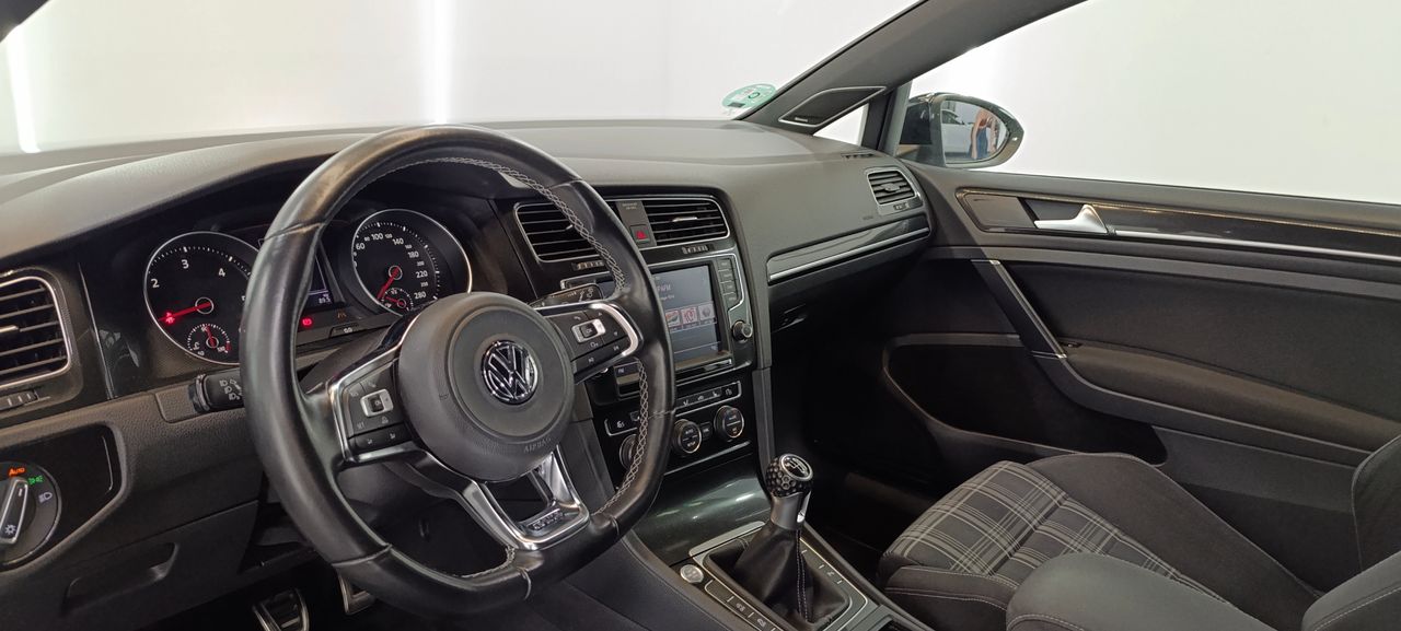 Volkswagen Golf 2.0 TDI 184cv GTD BMT Libro de mantenimiento - 169.000Km - Foto 2 