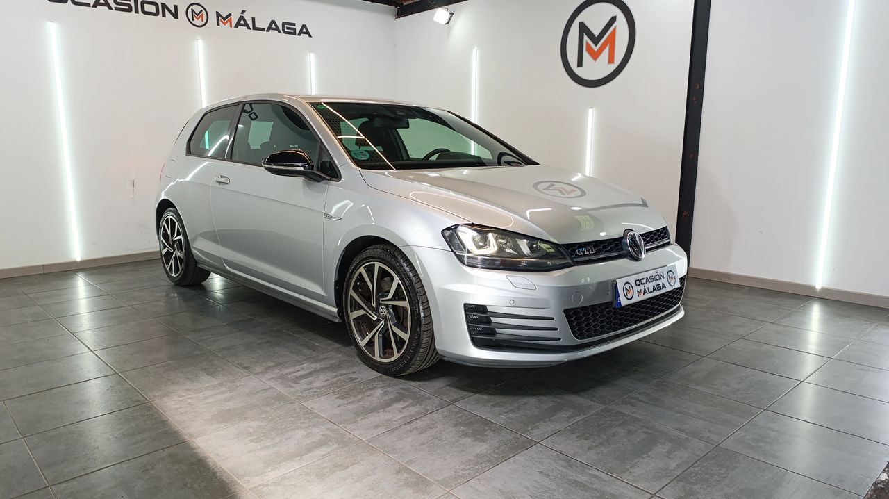 Foto volkswagen golf 2013 /
