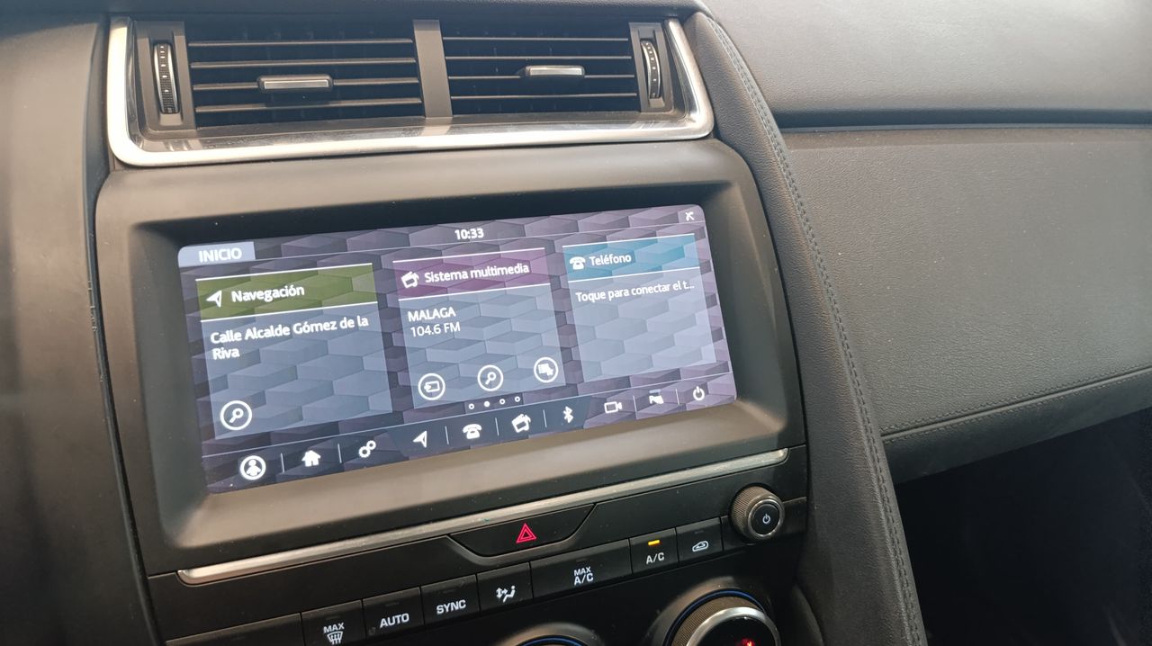 Jaguar E-Pace 2.0D 110kW R-Dynamic Nacional 77.000Km - Foto 2 