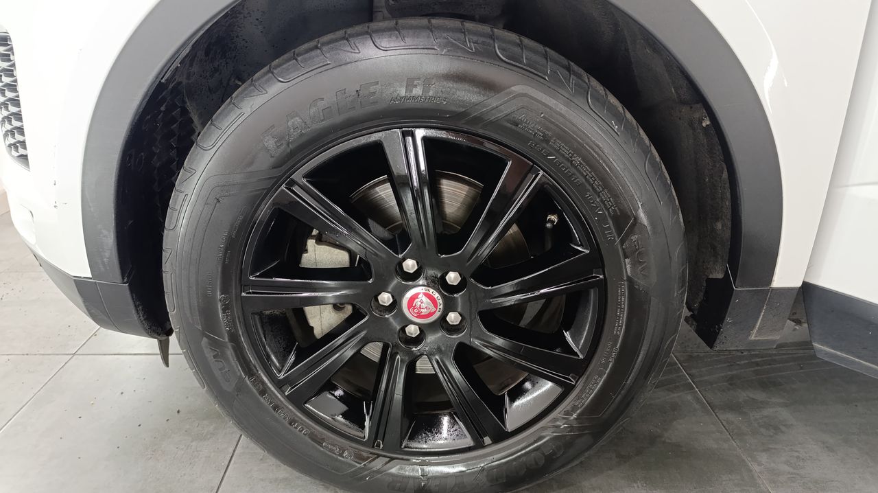 Jaguar E-Pace 2.0D 110kW R-Dynamic Nacional 77.000Km - Foto 2 