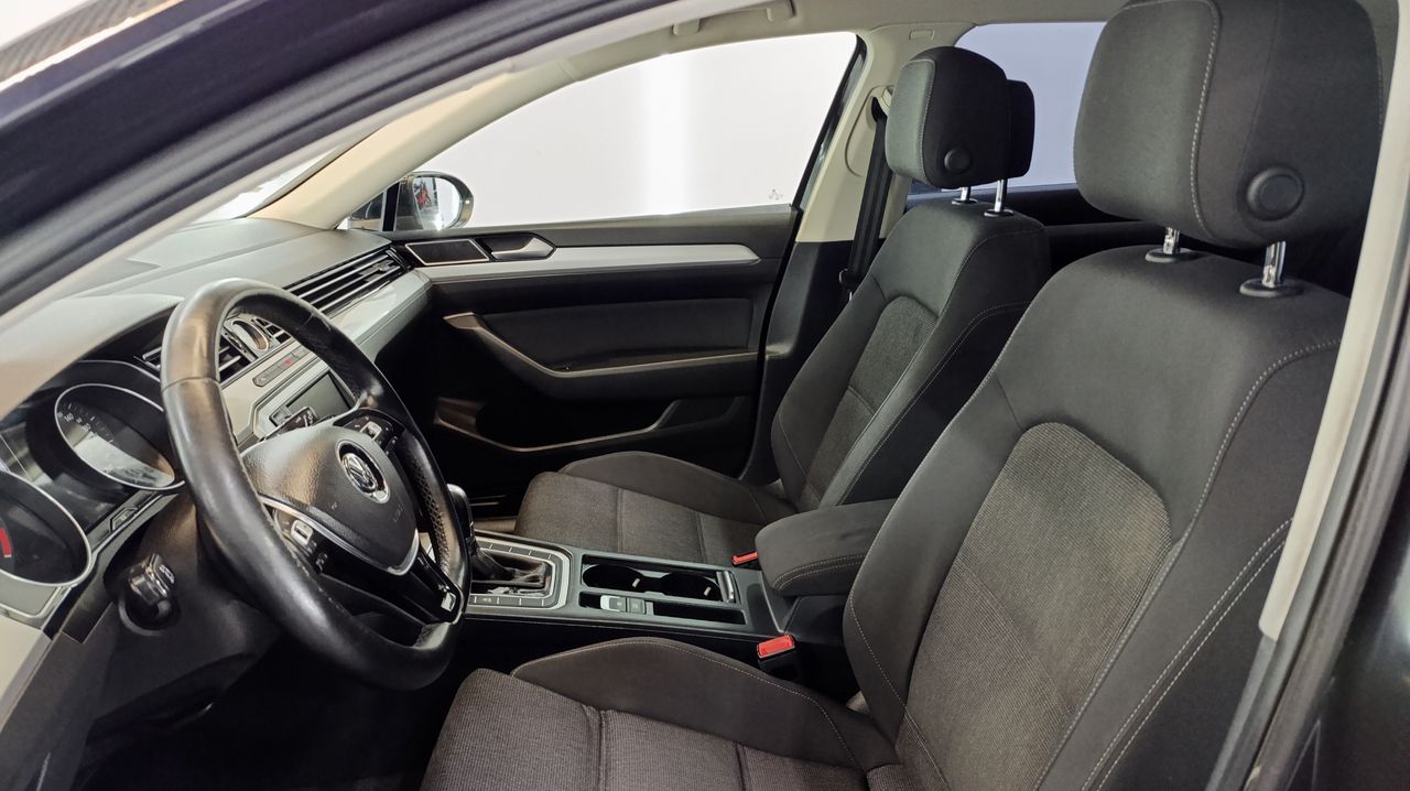 Volkswagen Passat Variant Sport 2.0 TDI 150CV BMT DSG Nacional 232.000Km - Foto 2 