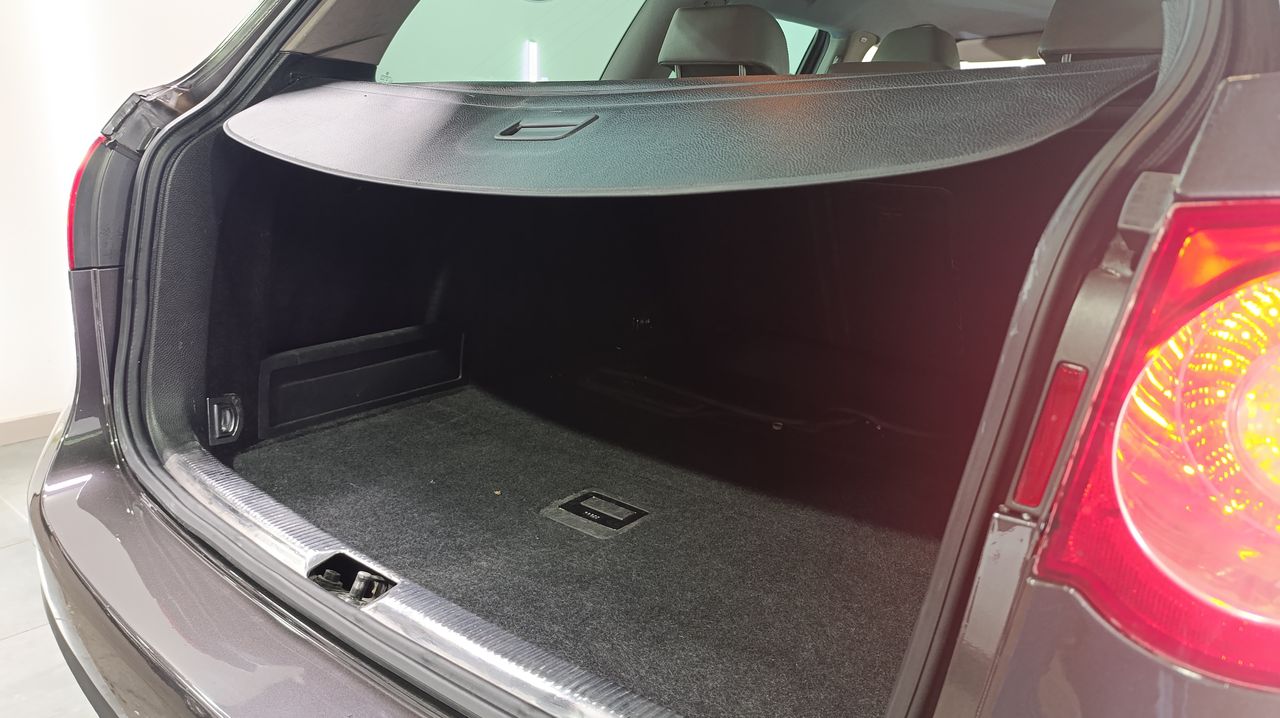 Volkswagen Passat Variant 2.0 TDI 140cv Advance Único Propietario - Foto 2 
