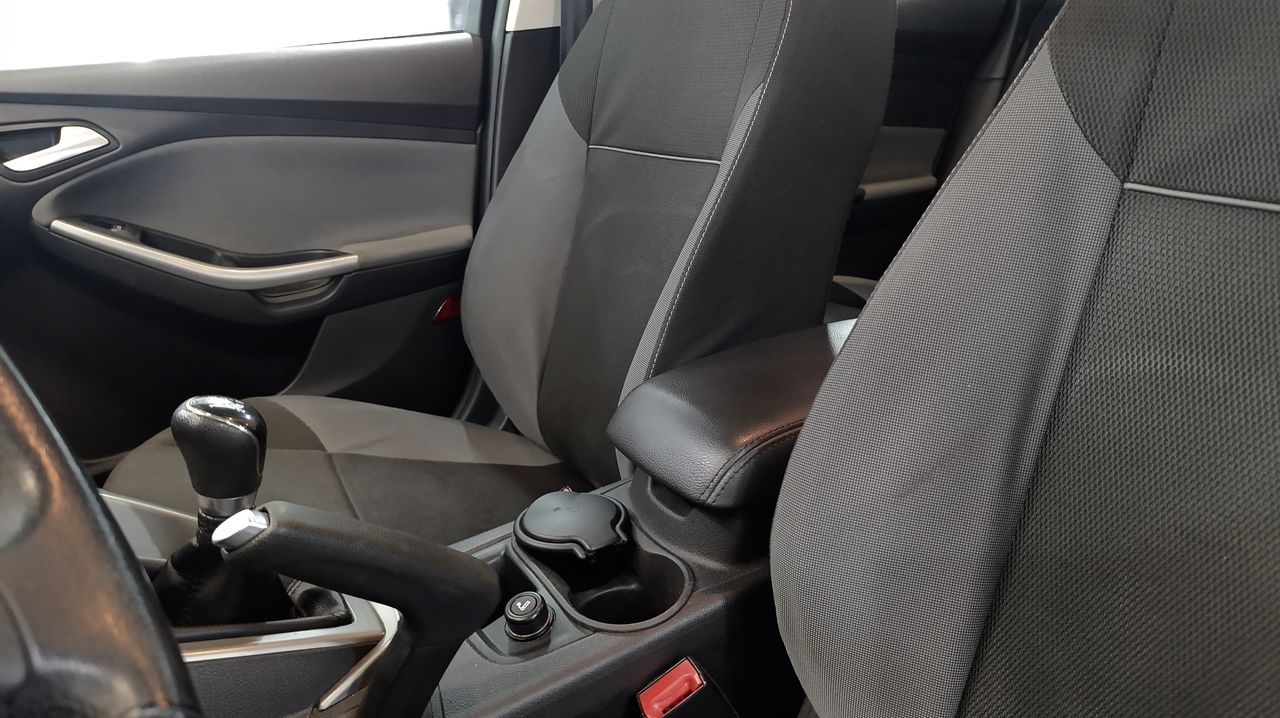 Ford Focus 1.0 Ecoboost Auto-Start-Stop 125cv Sport 132.000KM - Foto 2 