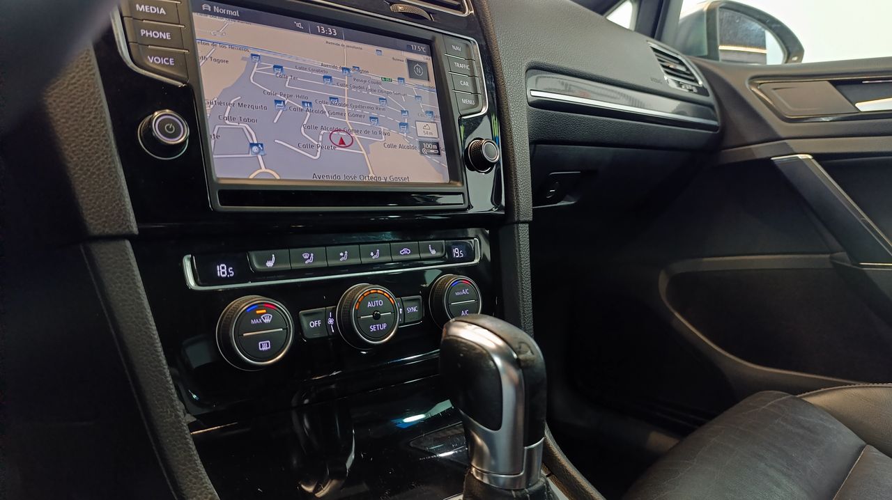 Volkswagen Golf R 2.0 TSI 300cv BMT 4Motion DSG  - 190.000Km  - Foto 2 