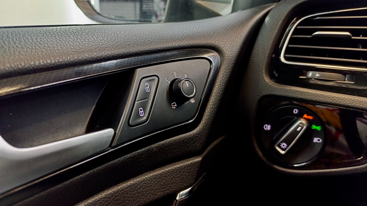 Volkswagen Golf R 2.0 TSI 300cv BMT 4Motion DSG  - 190.000Km  - Foto 2 