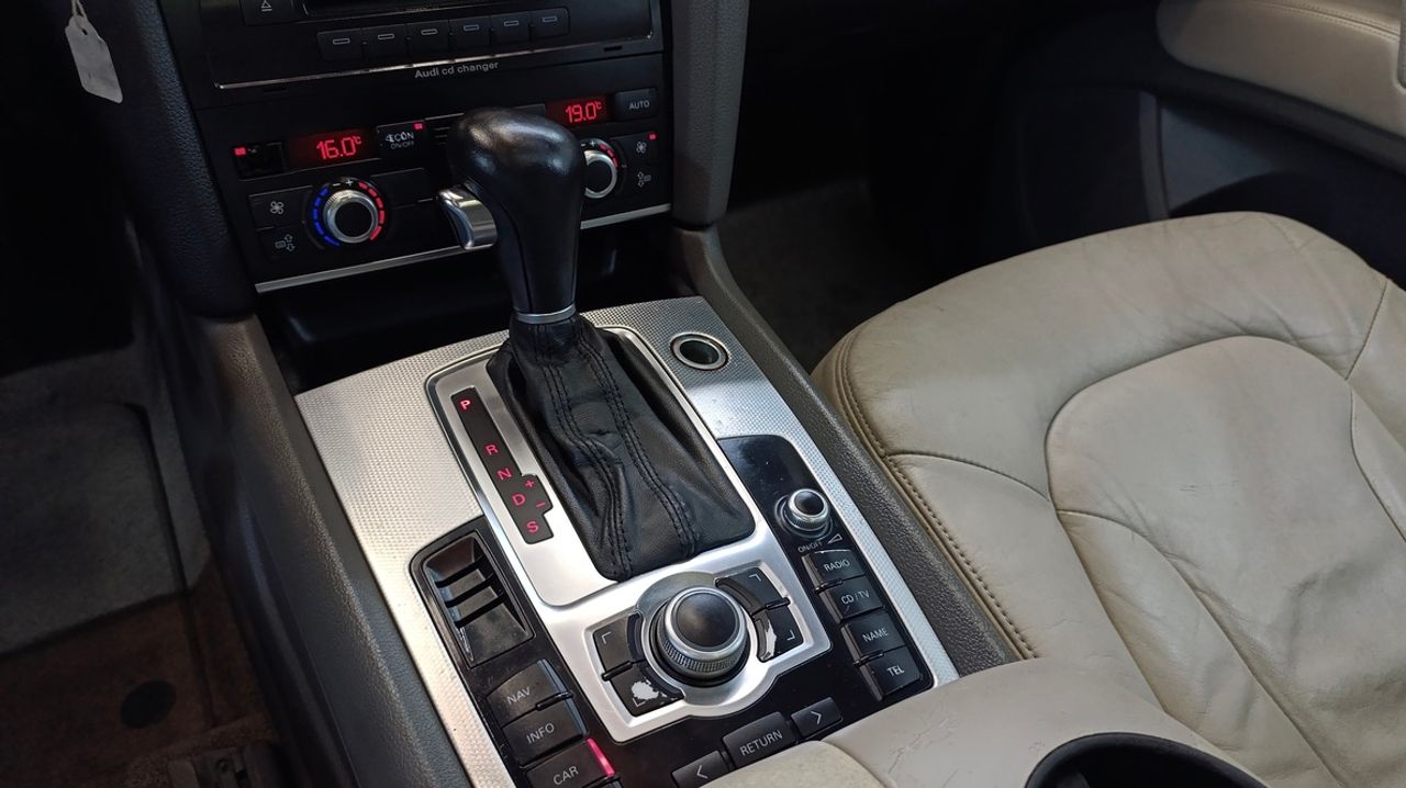 Audi Q7 4.2 FSI quattro tiptronic 7 Plazas Nacional Único Propietario - 234.000Km - Foto 2 