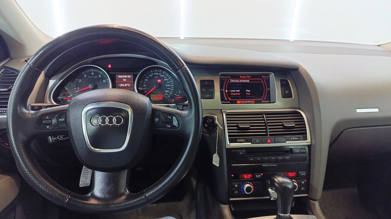 Audi Q7 4.2 FSI quattro tiptronic 7 Plazas Nacional Único Propietario - 234.000Km - Foto 2 