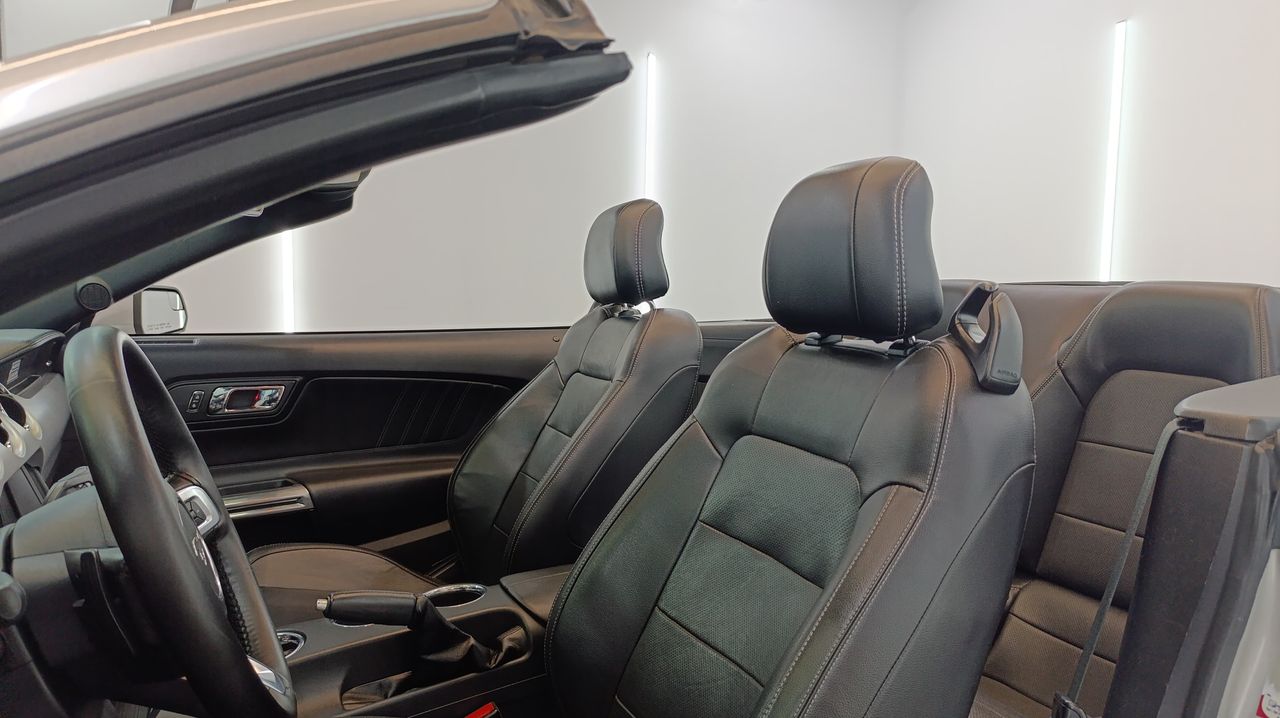 Ford Mustang 2.3 EcoBoost 231kW Mustang Aut. (Conv.) 120.000Km - Foto 2 