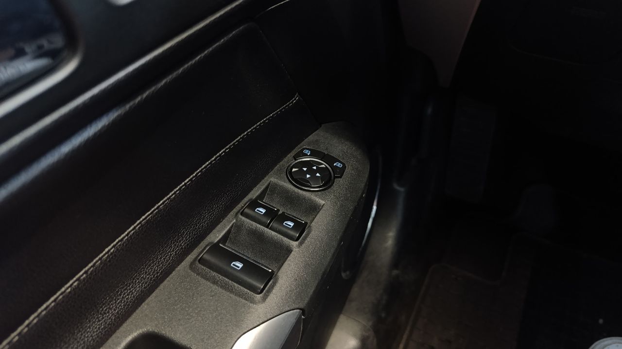 Ford Mustang 2.3 EcoBoost 231kW Mustang Aut. (Conv.) 120.000Km - Foto 2 