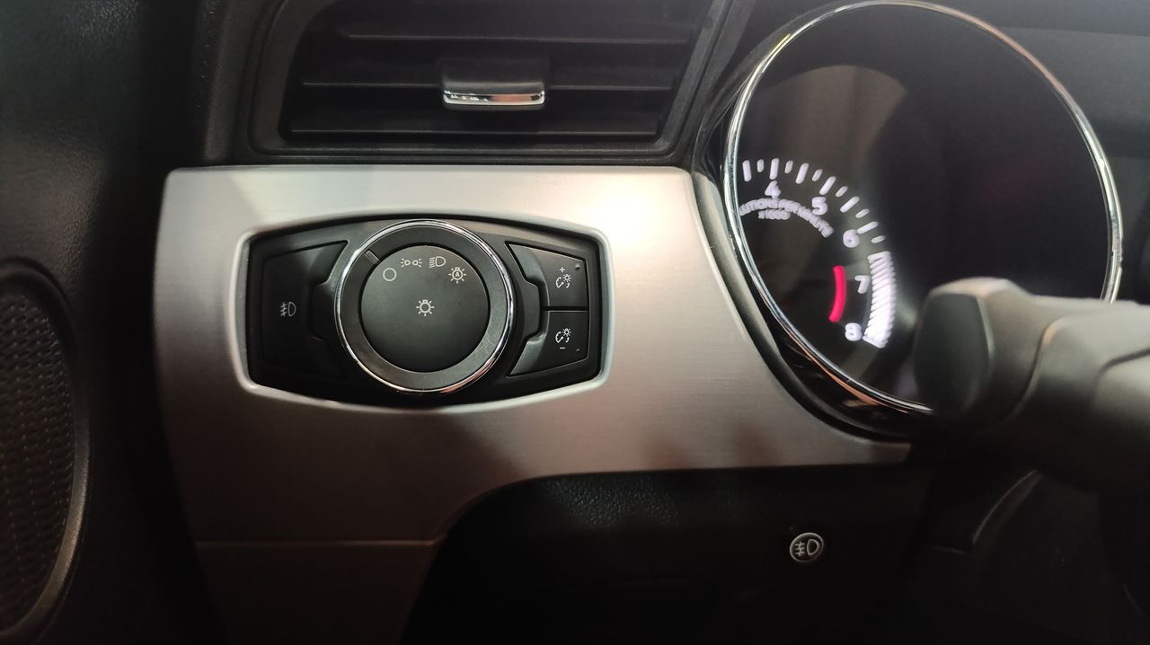 Ford Mustang 2.3 EcoBoost 231kW Mustang Aut. (Conv.) 120.000Km - Foto 2 