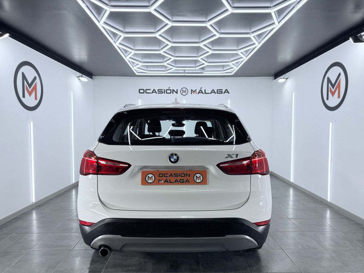 BMW X1 sDrive18d Business 150Cv Nacional - 179.000Km - Foto 2 