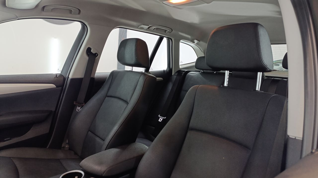 BMW X1 sDrive16d Essential Edition Car play - 242.000Km - Foto 2 