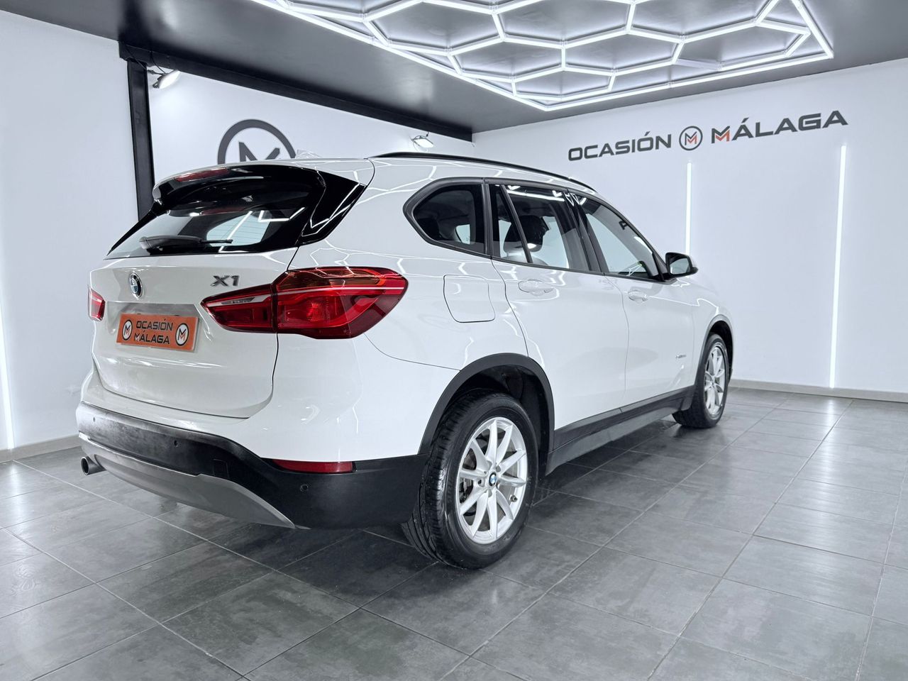 BMW X1 sDrive18d Business 150Cv Nacional - 179.000Km - Foto 2 