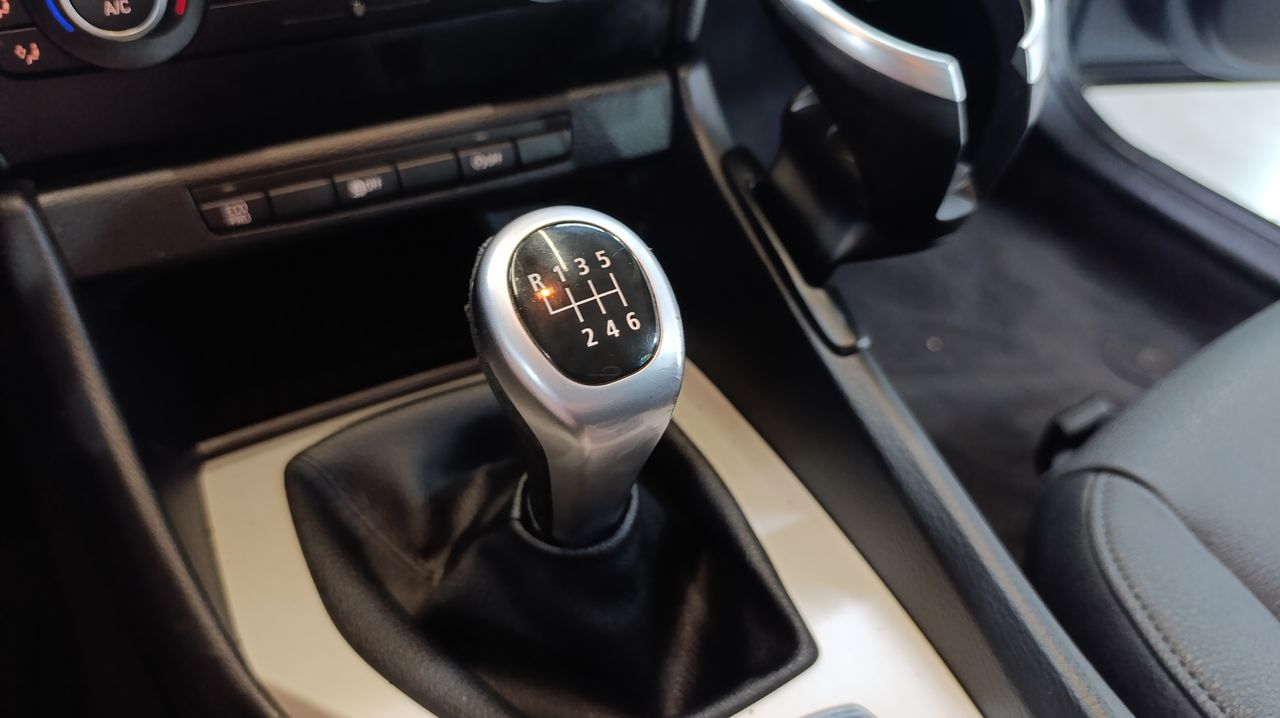 BMW X1 sDrive16d Essential Edition Car play - 242.000Km - Foto 2 