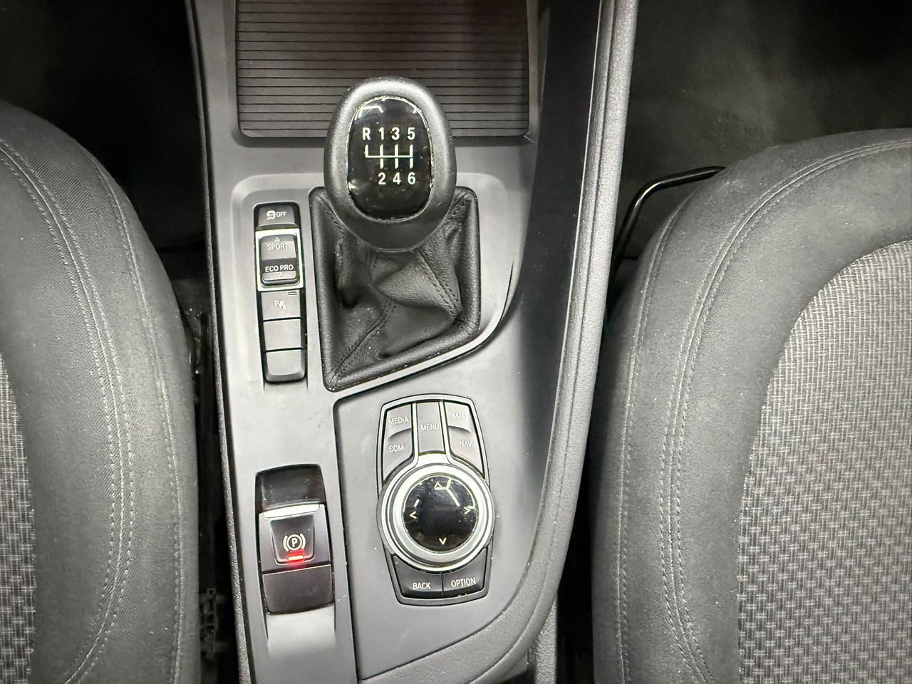 BMW X1 sDrive18d Business 150Cv Nacional - 179.000Km - Foto 2 