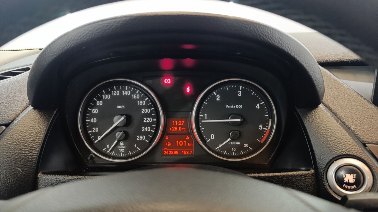 BMW X1 sDrive16d Essential Edition Car play - 242.000Km - Foto 2 