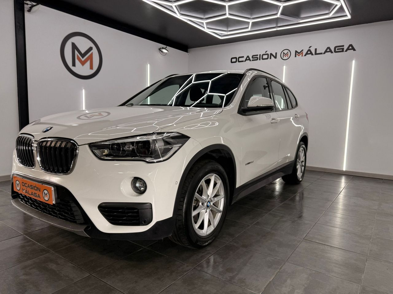 BMW X1 sDrive18d Business 150Cv Nacional - 179.000Km - Foto 2 
