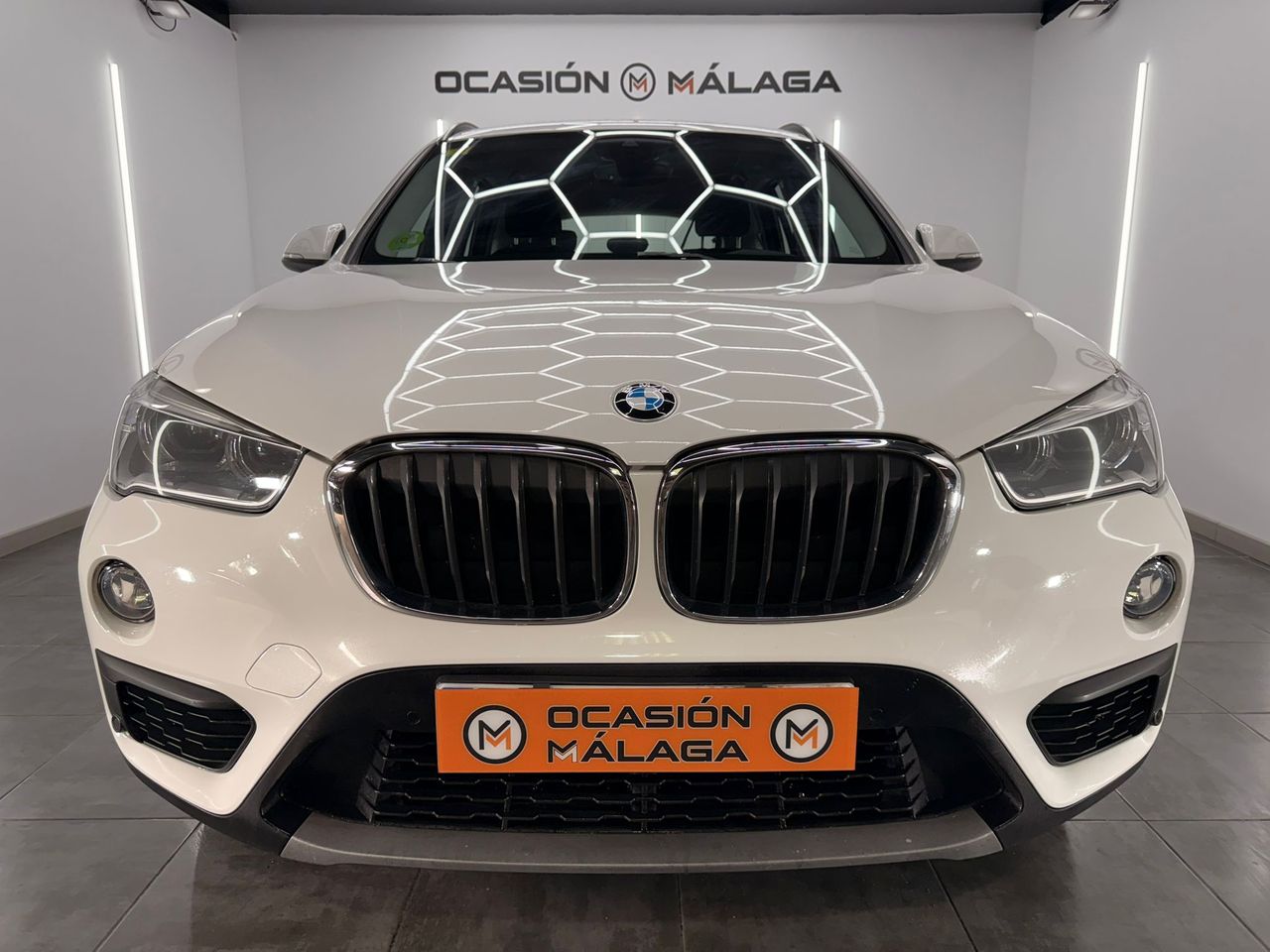 BMW X1 sDrive18d Business 150Cv Nacional - 179.000Km - Foto 2 