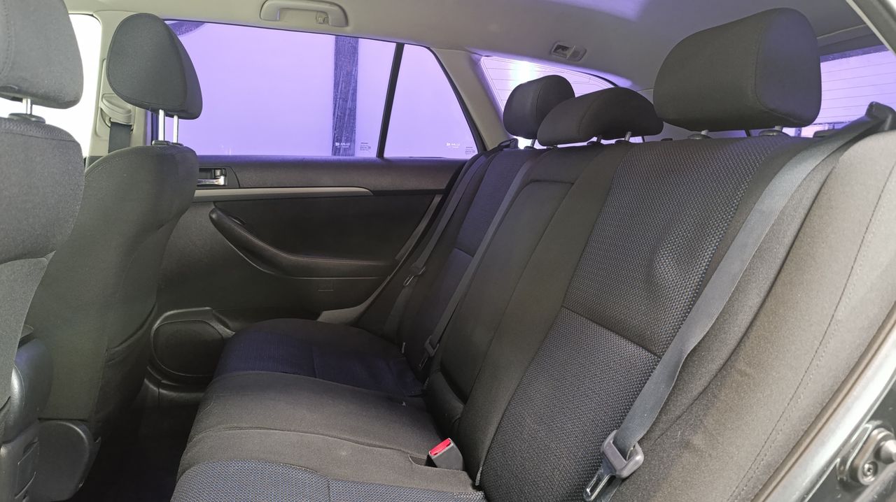 Toyota Avensis 2.0 D4D Sol Wagon 307.000Km - Foto 2 